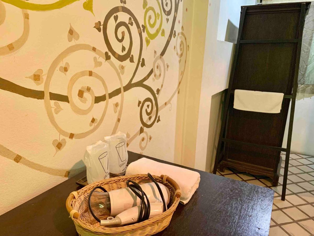 Hotel Thapae Boutique House Chiang Mai Esterno foto